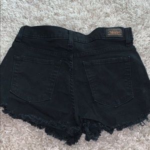 Cropped Levi jean shorts